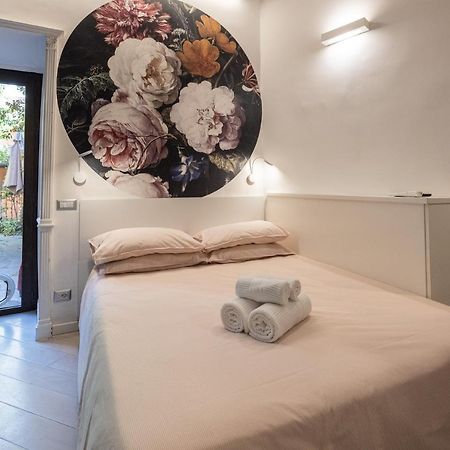 Rione Monti Studio Apt With Private Garden Рим Екстер'єр фото