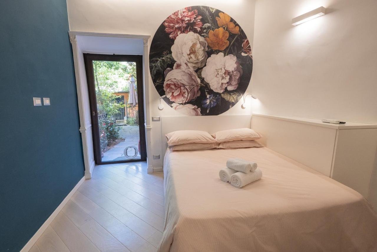 Rione Monti Studio Apt With Private Garden Рим Екстер'єр фото