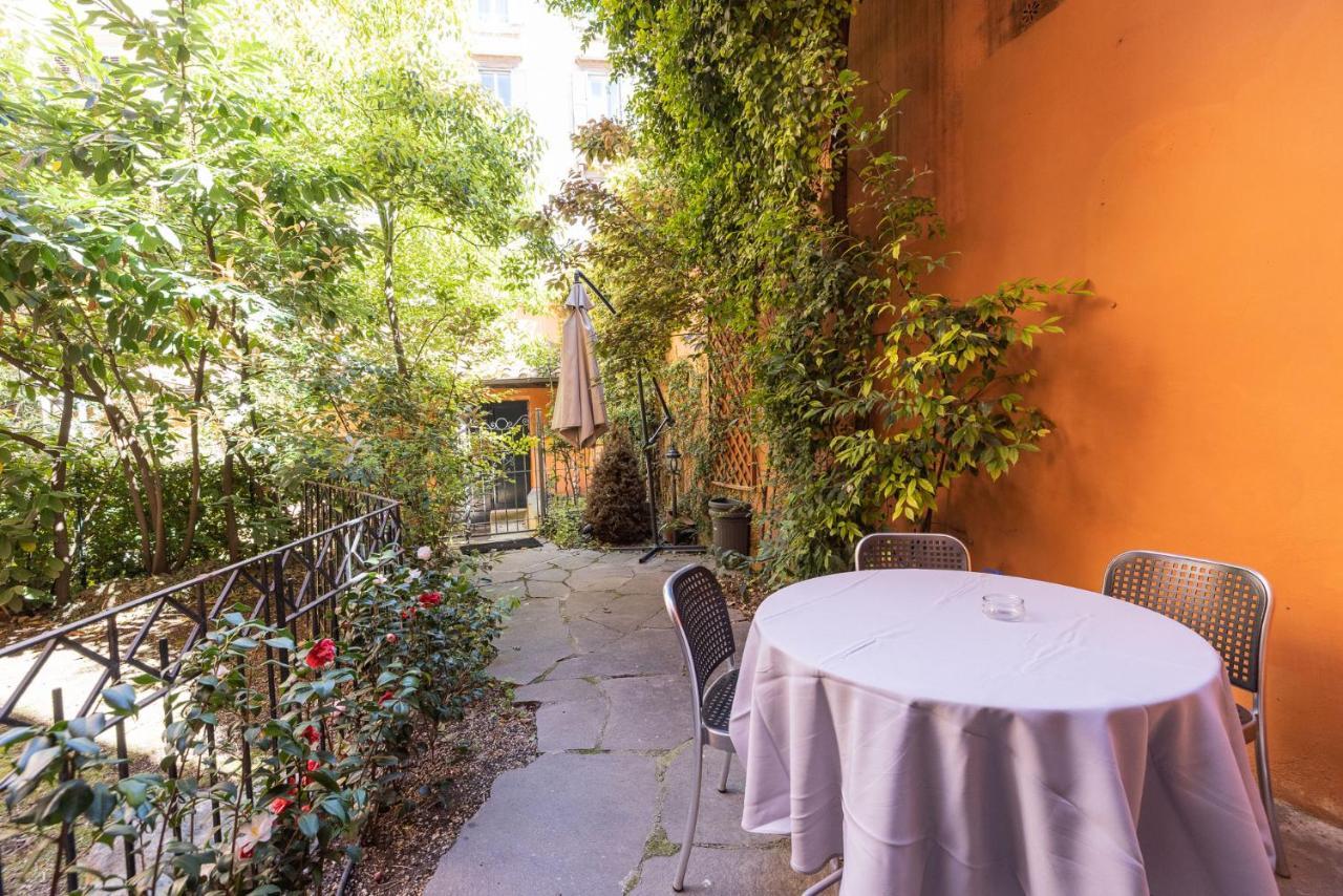 Rione Monti Studio Apt With Private Garden Рим Екстер'єр фото