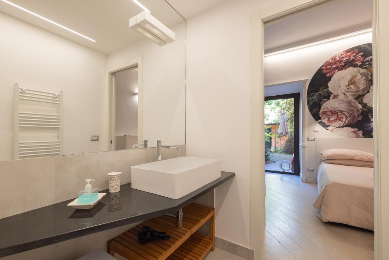 Rione Monti Studio Apt With Private Garden Рим Екстер'єр фото