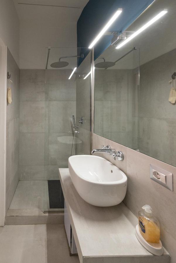Rione Monti Studio Apt With Private Garden Рим Екстер'єр фото